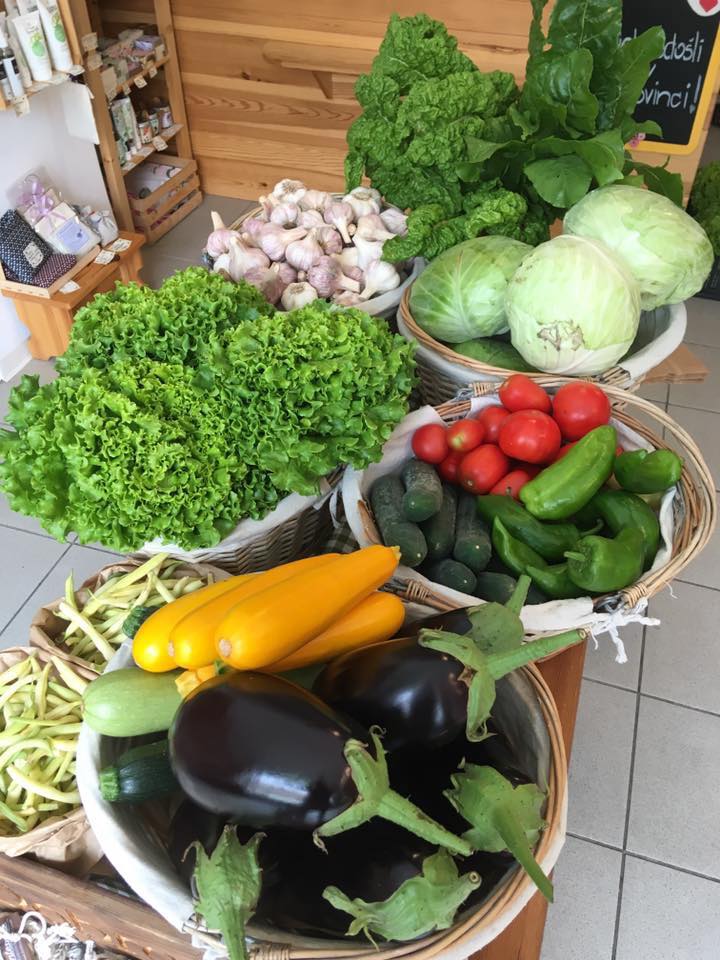 Eingelegter Salat - aus Dvorniks Garten - Biobauernhof 720g