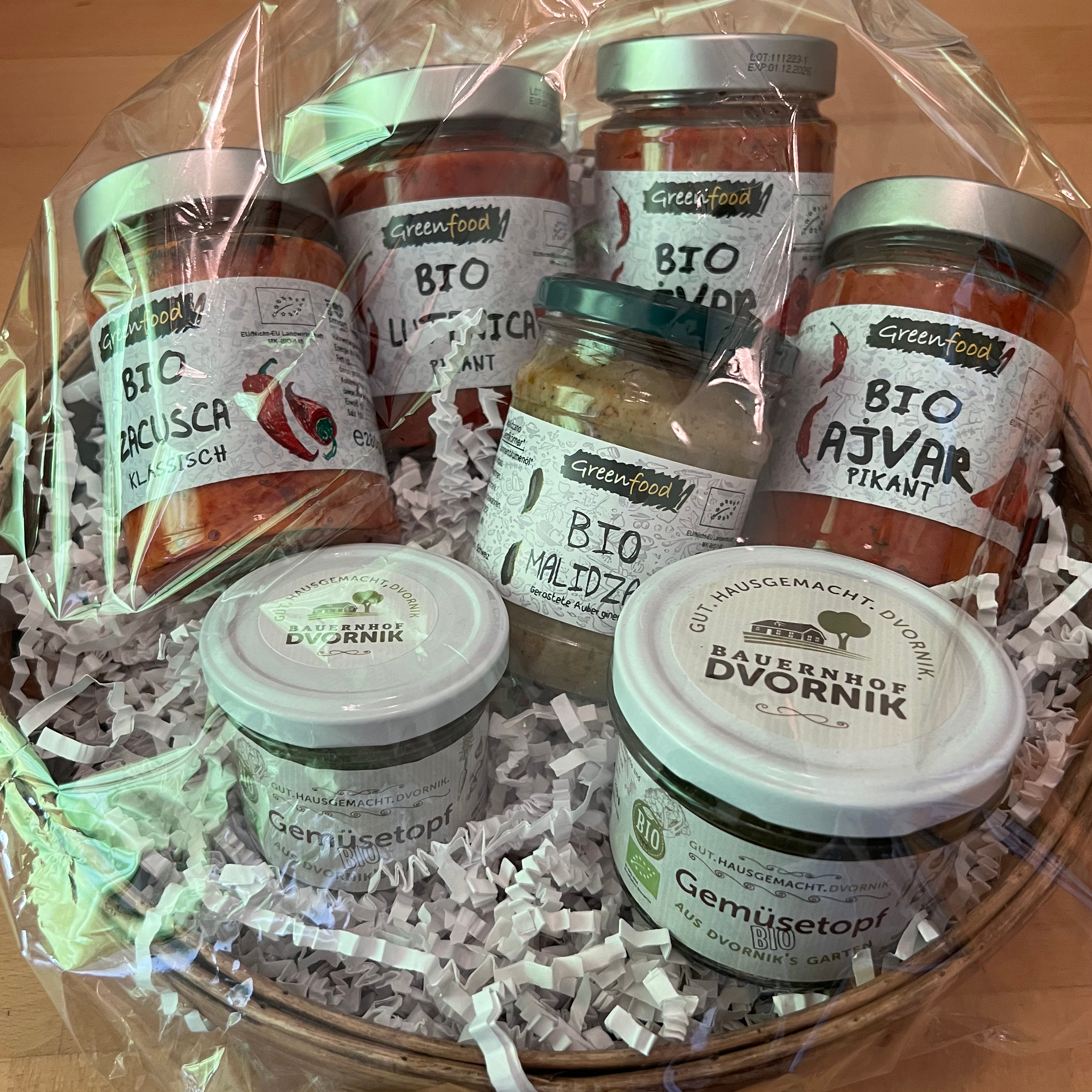 Geschenkkorb mit italienischen Spezialitäten